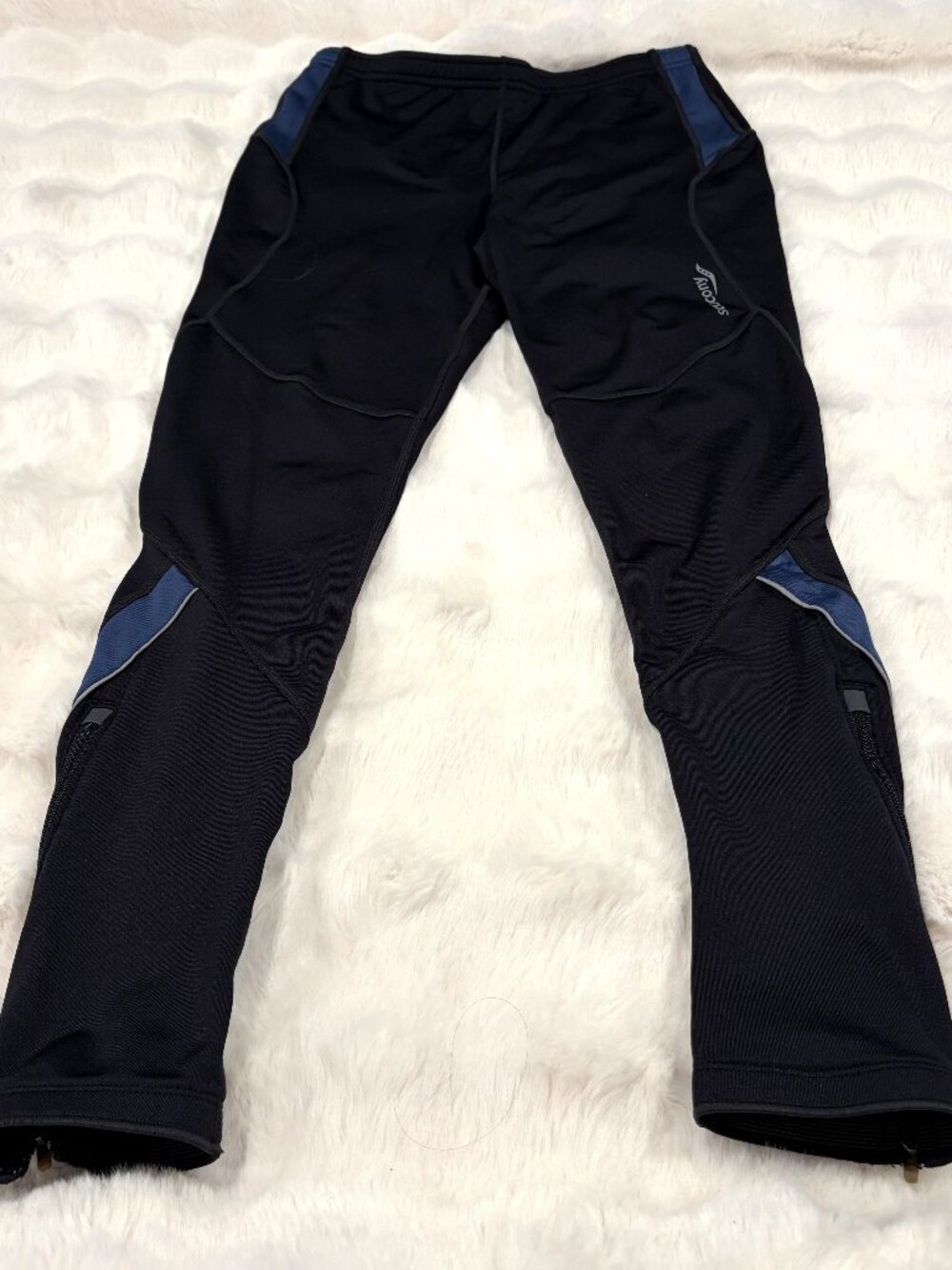 Saucony men's running tights, black with blue accents, M